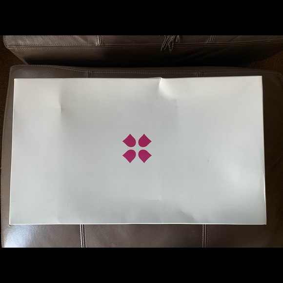 🆕 Naturalizer Frances Boots in Taupe/Black - Picture 4 of 15